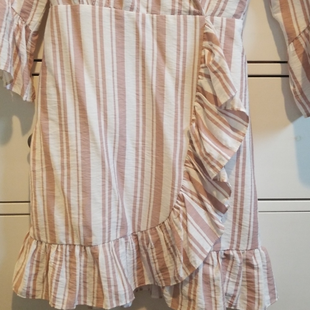 Dress - Picture 3 of 5